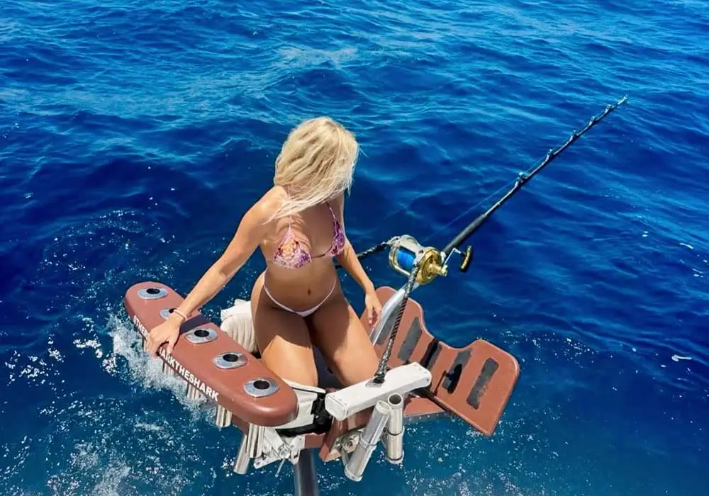 Mark The Shark charter action, photo 6